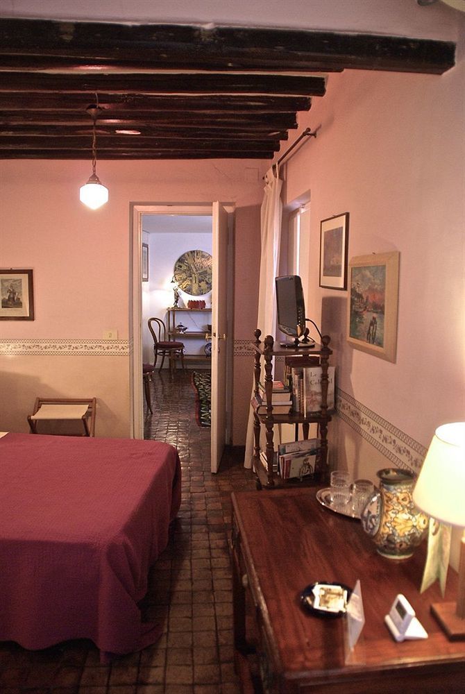 B&B Casa De Luca A Campo De Fiori Рим Экстерьер фото