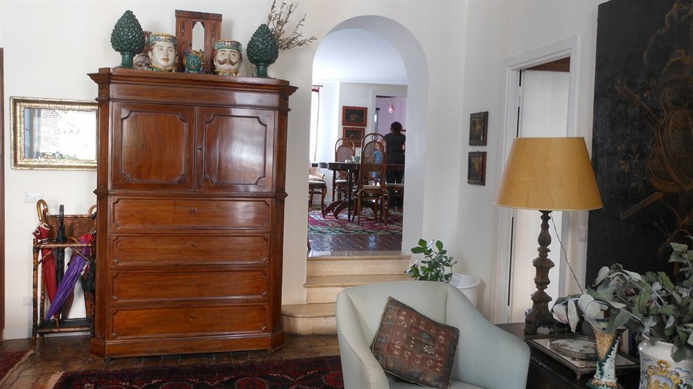 B&B Casa De Luca A Campo De Fiori Рим Экстерьер фото